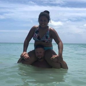 Meet your Posher, Jaime bebe